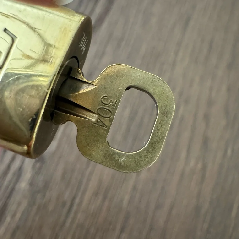 Louis Vuitton Brass Lock with 1 Key - Picture 4 of 6